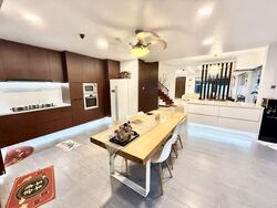 Straits Gardens (D27), Terrace #572291831